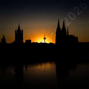 Sonnenuntergang hinterm Kölner Dom